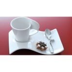 Porcelain swag cups with saucers - Image 4